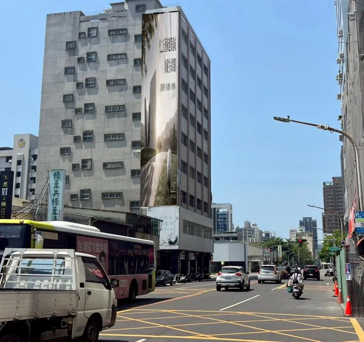 中正/成功路口｜前金商業金融中心